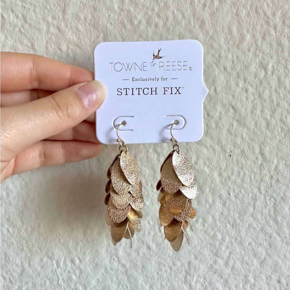 Towne & Reese - Shaky Leaf Earrings